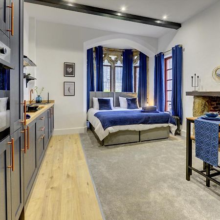 The Old Vicarage - Secure Parking, Fast Wifi, Garden Βίλα Λιντς Εξωτερικό φωτογραφία