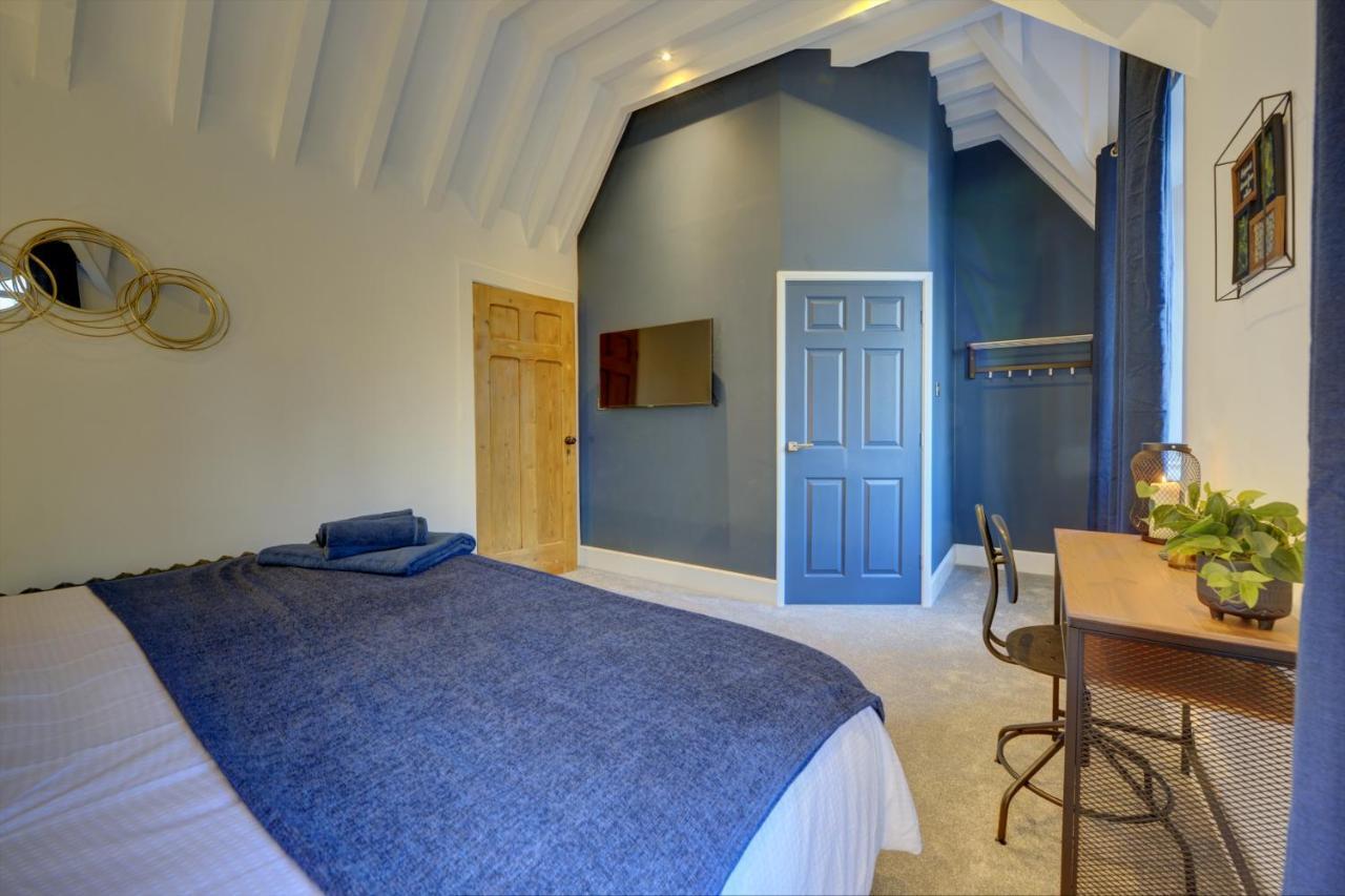 The Old Vicarage - Secure Parking, Fast Wifi, Garden Βίλα Λιντς Εξωτερικό φωτογραφία