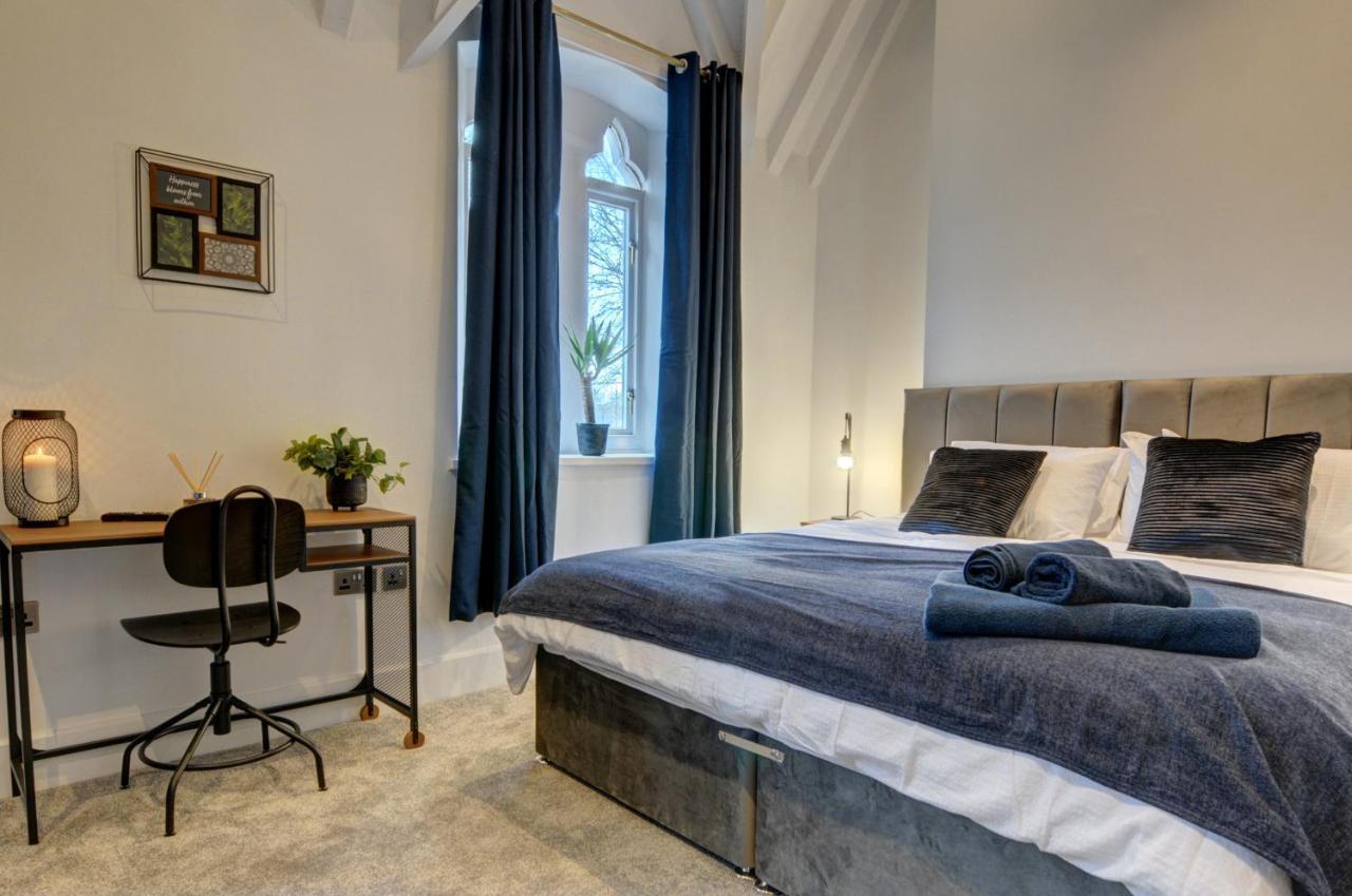 The Old Vicarage - Secure Parking, Fast Wifi, Garden Βίλα Λιντς Εξωτερικό φωτογραφία