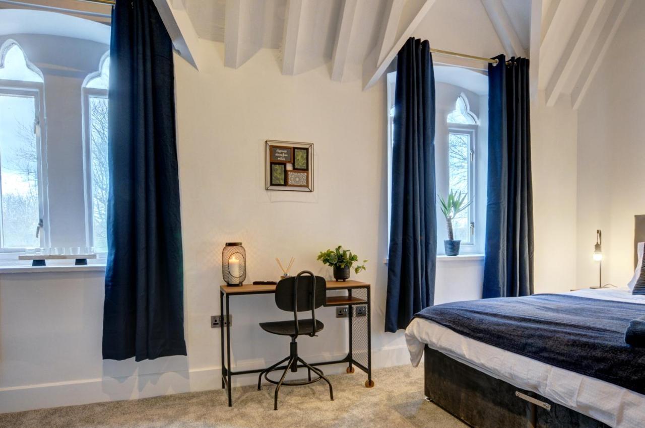 The Old Vicarage - Secure Parking, Fast Wifi, Garden Βίλα Λιντς Εξωτερικό φωτογραφία