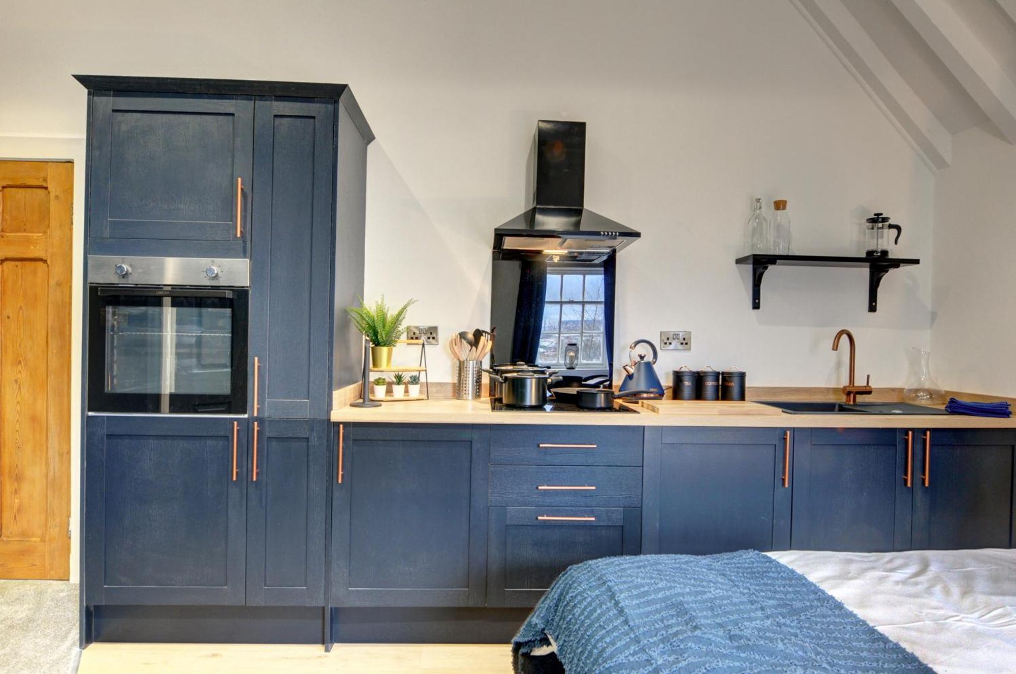 The Old Vicarage - Secure Parking, Fast Wifi, Garden Βίλα Λιντς Εξωτερικό φωτογραφία
