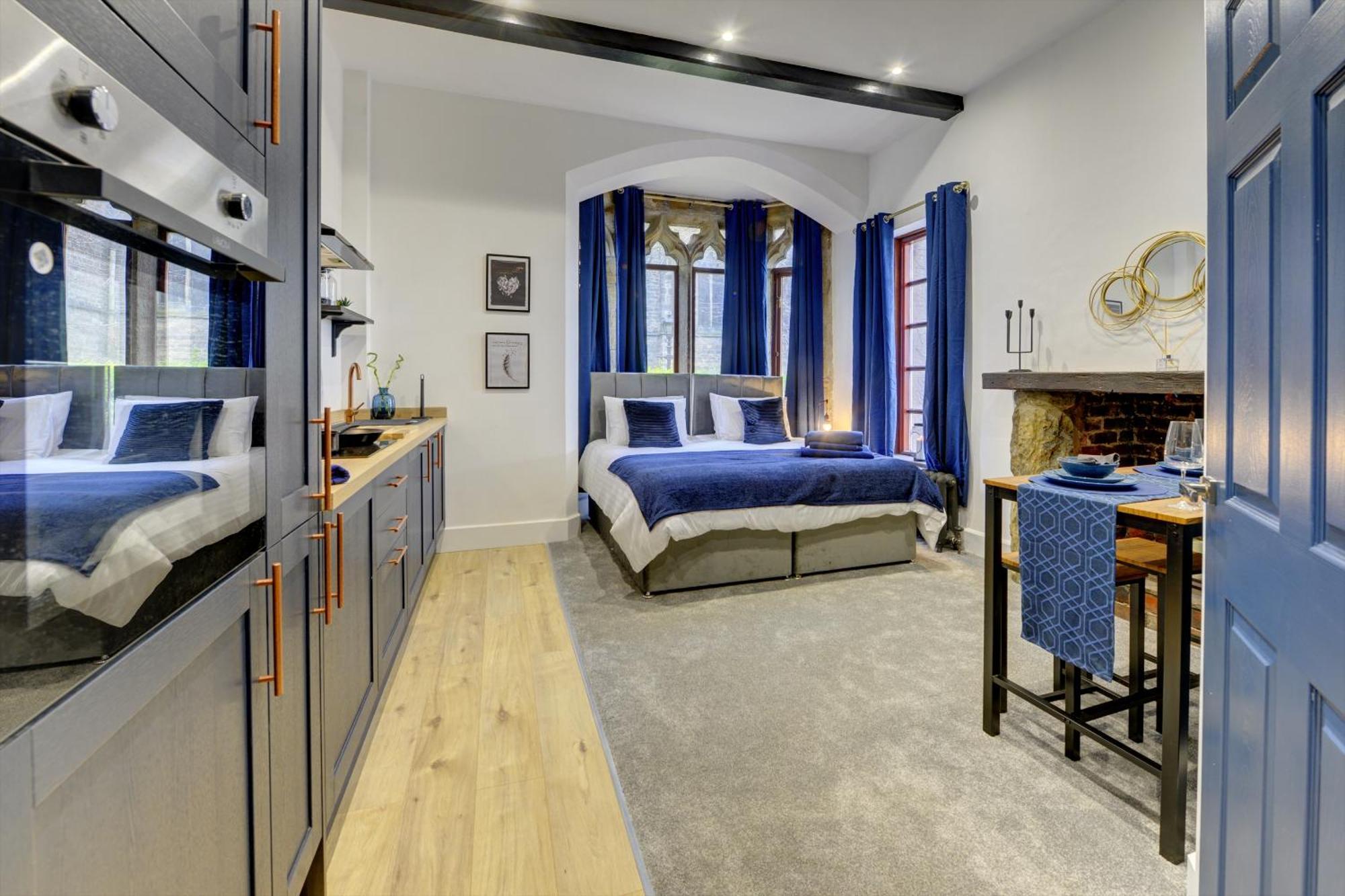 The Old Vicarage - Secure Parking, Fast Wifi, Garden Βίλα Λιντς Εξωτερικό φωτογραφία