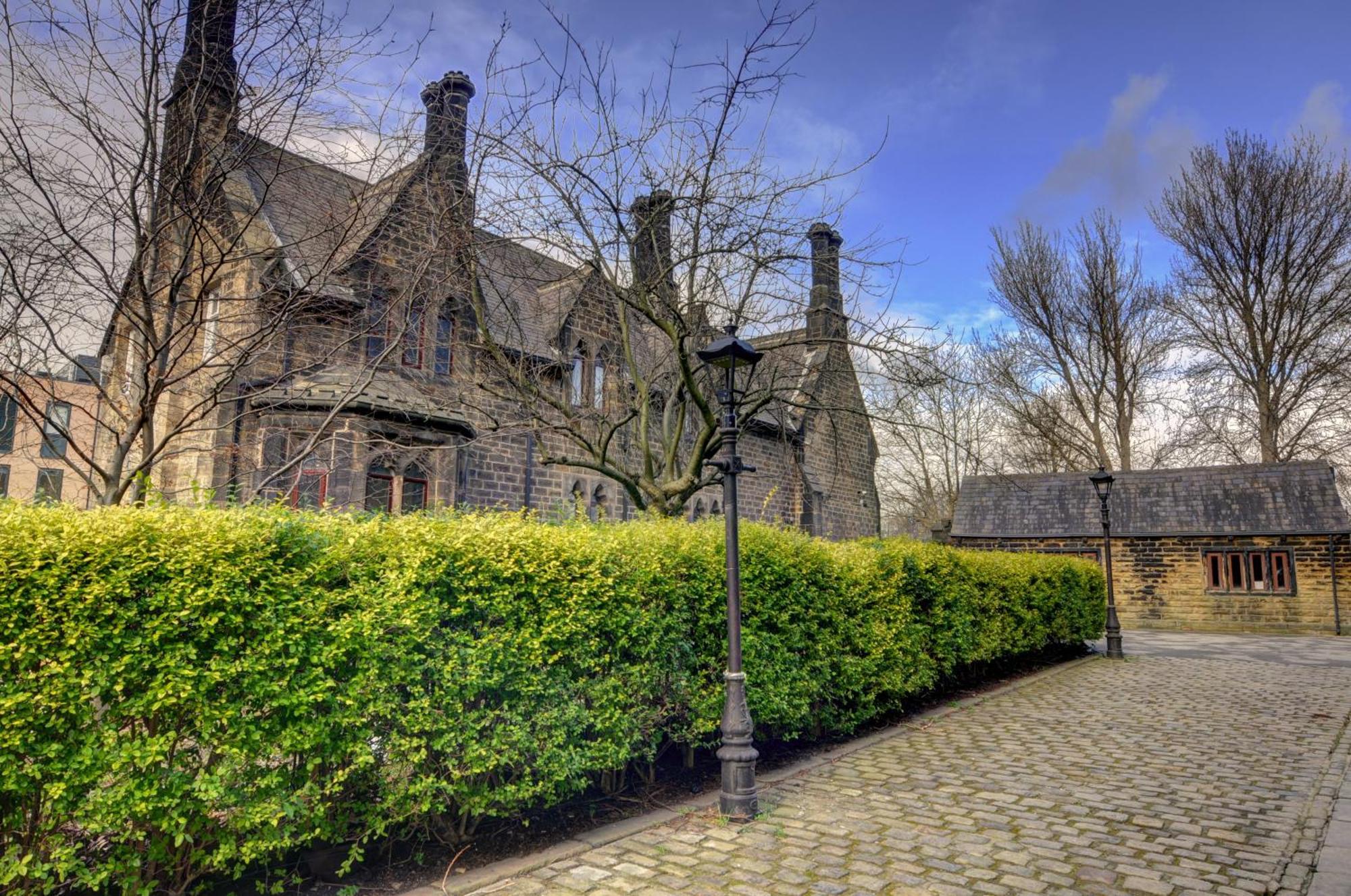 The Old Vicarage - Secure Parking, Fast Wifi, Garden Βίλα Λιντς Εξωτερικό φωτογραφία